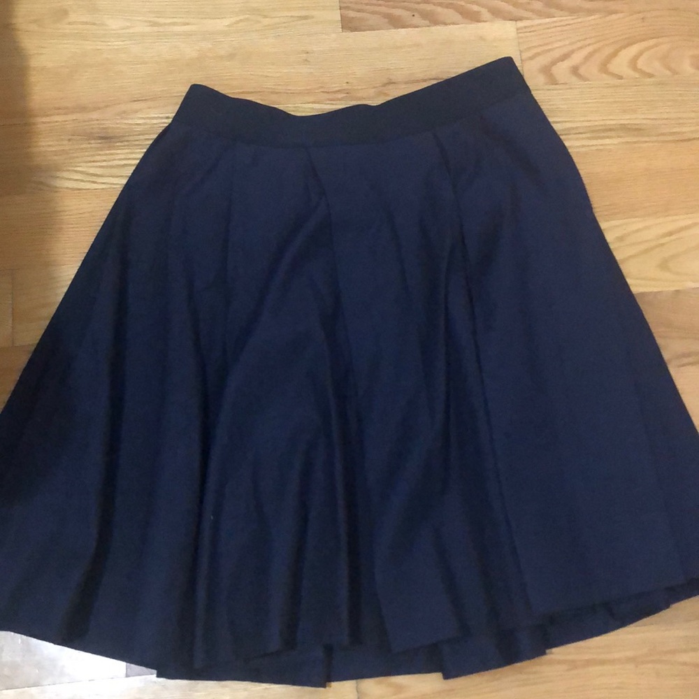 New with tags COS women’s technical skirt Sz 12